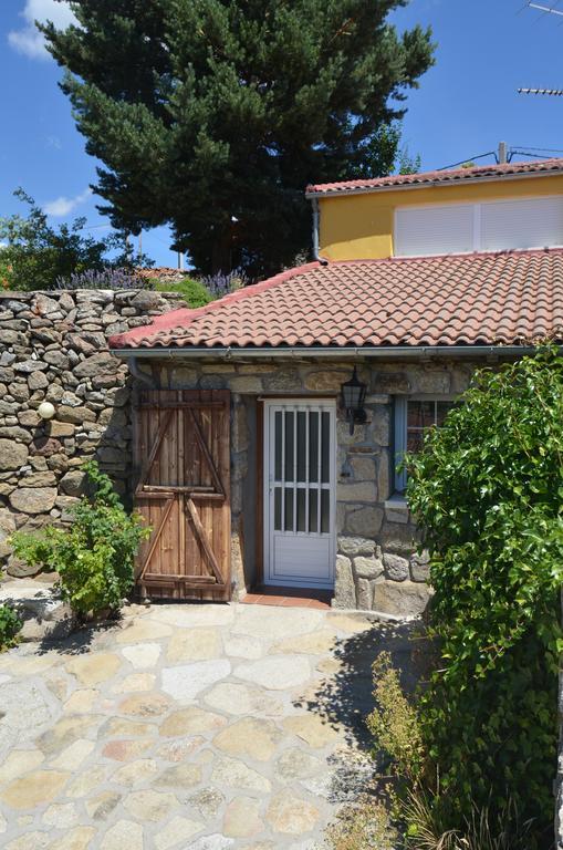 Casa Rural Almanzor นาวาร์เรดอนดา เด เกรโดส ภายนอก รูปภาพ
