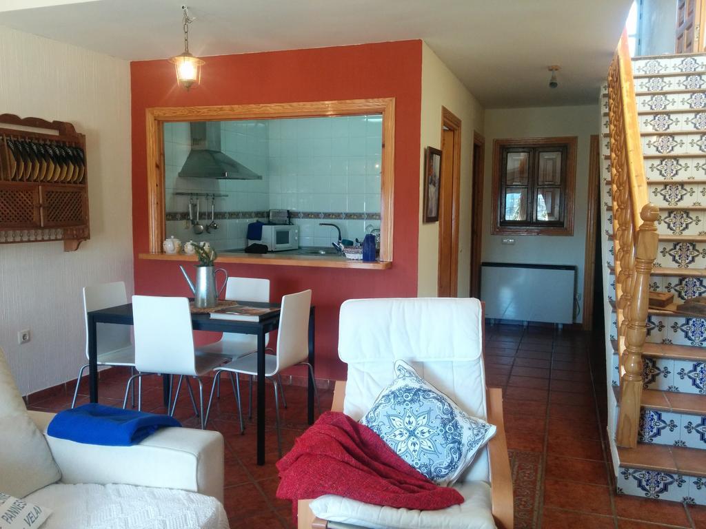 Casa Rural Almanzor นาวาร์เรดอนดา เด เกรโดส ภายนอก รูปภาพ