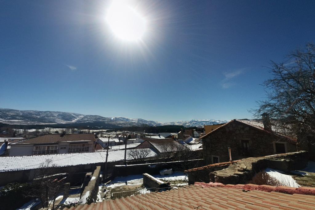 Casa Rural Almanzor นาวาร์เรดอนดา เด เกรโดส ภายนอก รูปภาพ
